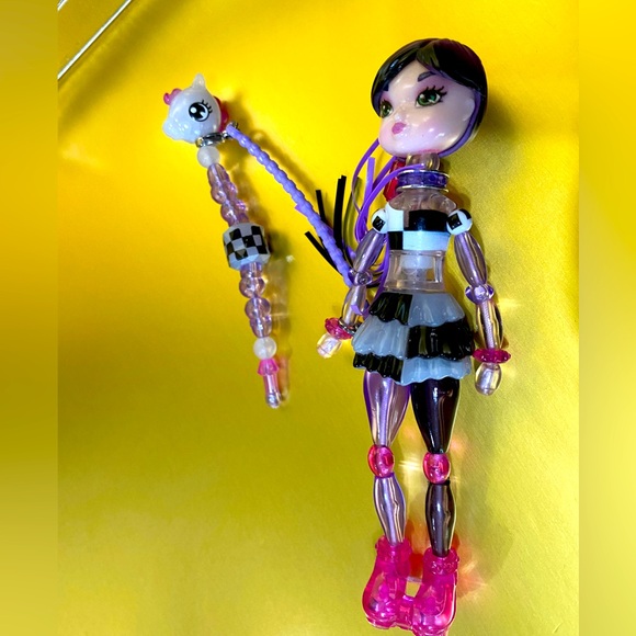 SPINMASTER TWISTY GIRLZ CHEXIE & UNICORN PETZ 5” - Picture 8 of 9